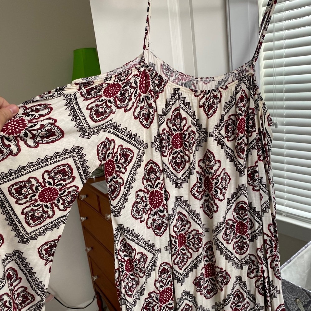 Women’s Cold Shoulder Floral Top